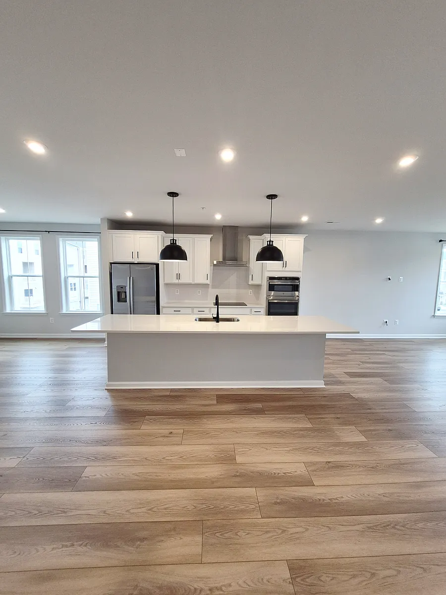 Building Photo - 648 Brookwood Glen Ter