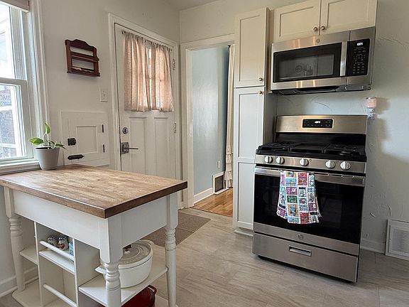 5th image of 3835 E Holmes AVENUE