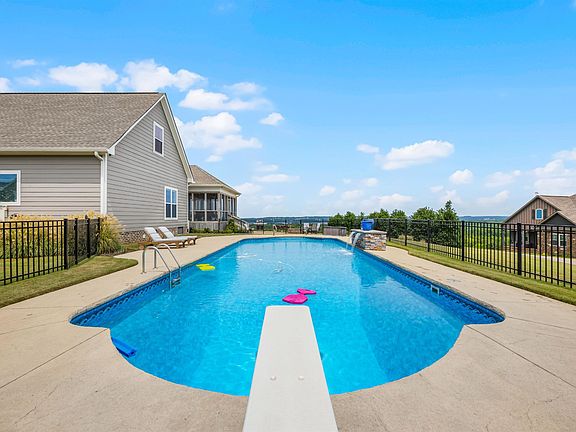 5th image of 460 Turkey Knob Ln
