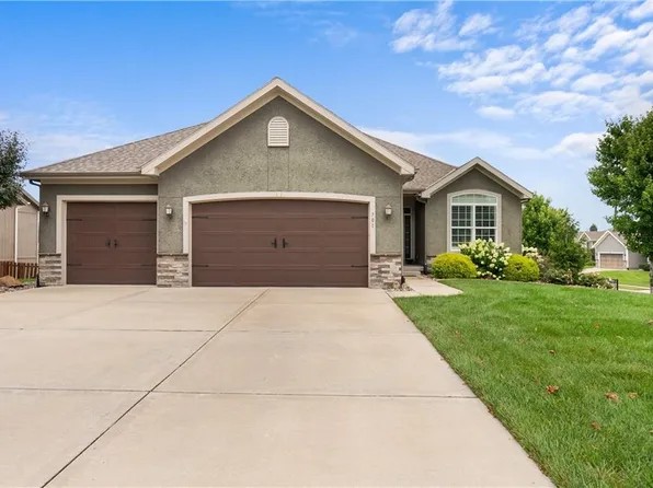 701 SW Elizabeth St, Blue Springs, MO 64015