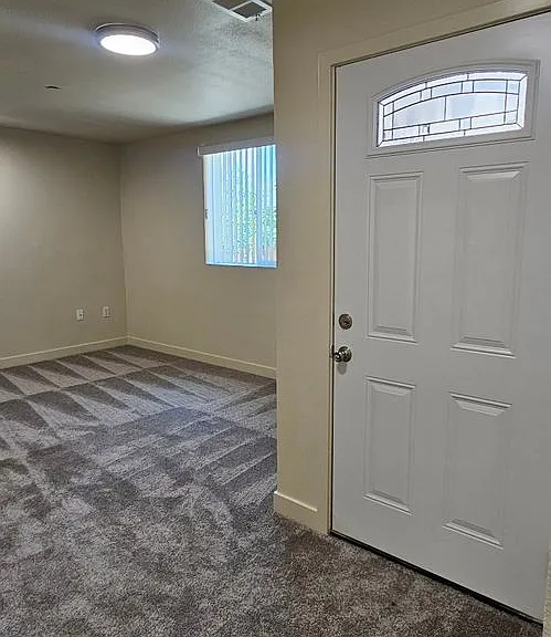 3839 Woodlawn Ave — Photo 52