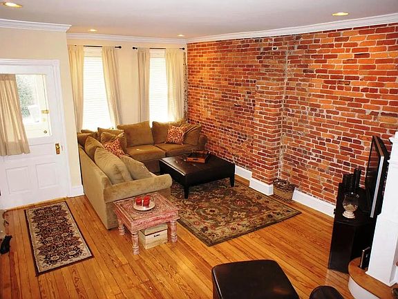 3rd image of 1505 Hancock St