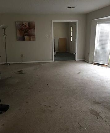 3rd image of 5747 Brighton Pl