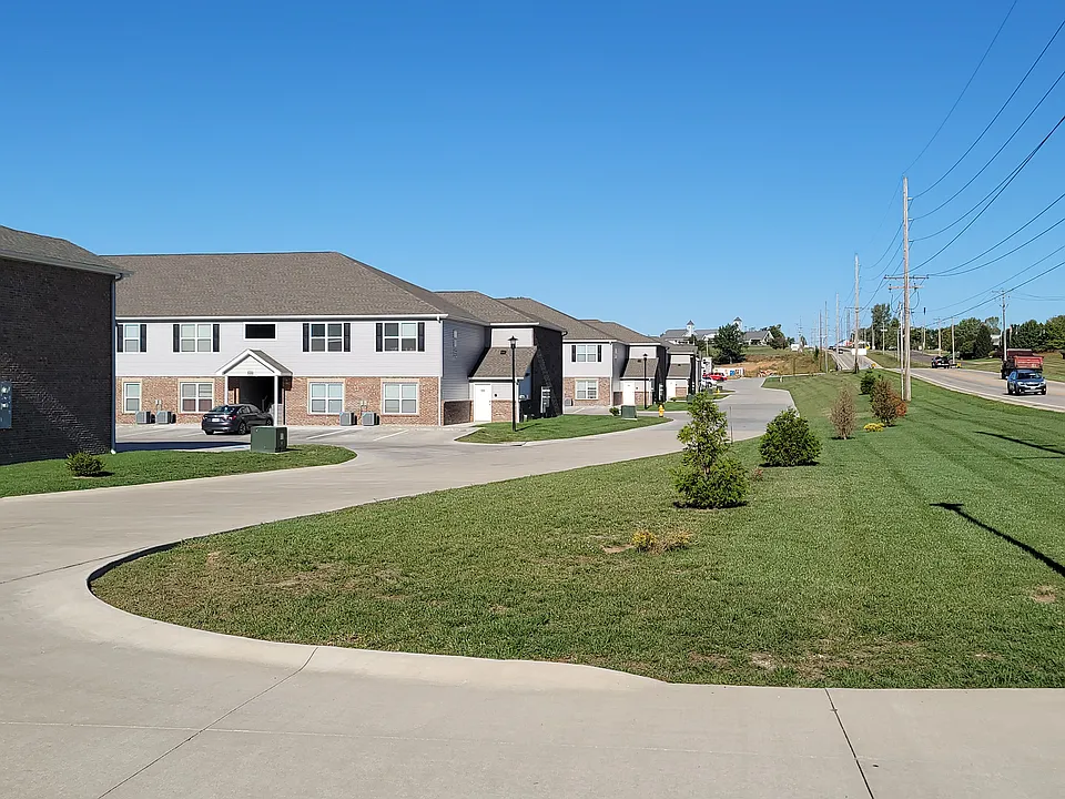 1 Hundred West Apartments