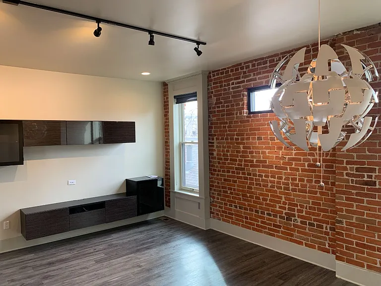 2531 Curtis St #2 — Photo 10