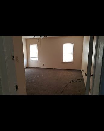 3rd image of 8527 S Bishop St #2