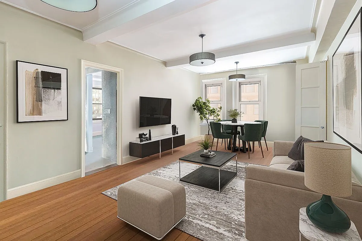 162 W 56th St APT 705 photo 1