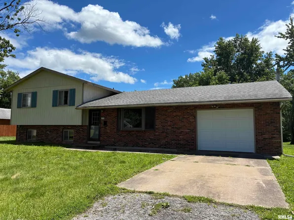 1020 Marion St, Warsaw, IL 62379