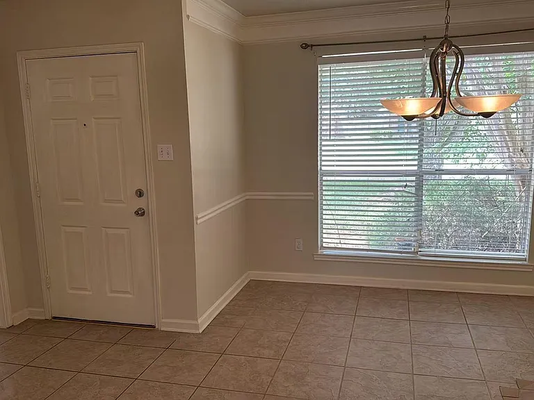 3910 Bridgebay Ln — Photo 10