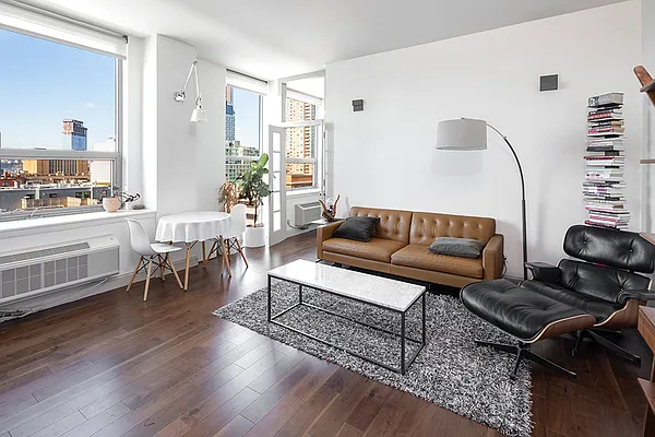 Rented by Compass | media 27