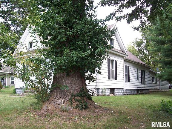 3rd image of 216 S Main St
