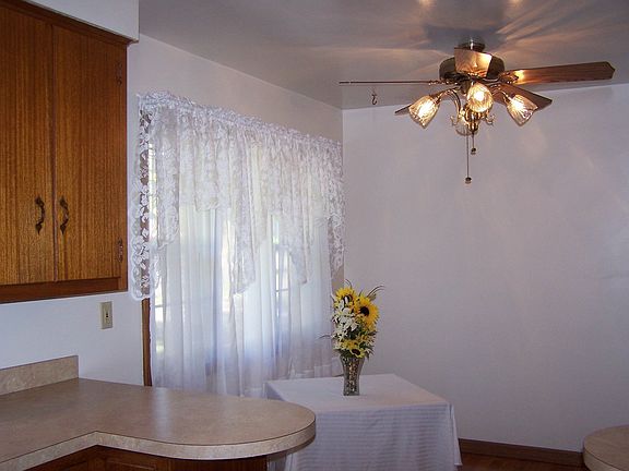 3rd image of 246 Eastholm Ave