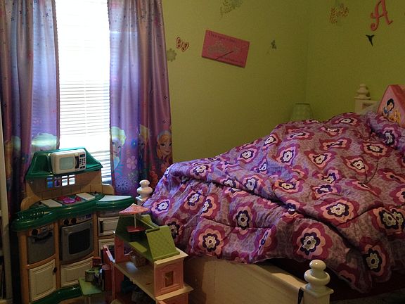 3rd image of 432 Tanglewood Dr