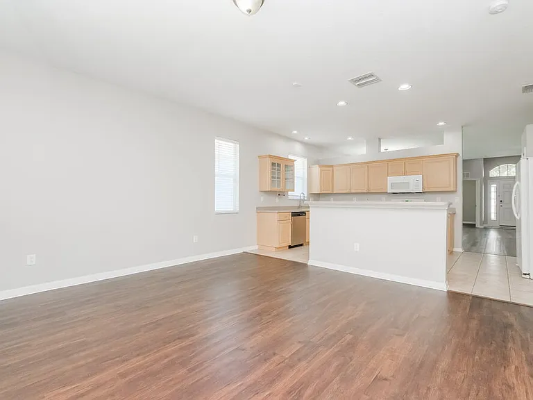 6717 Cambridge Park Dr — Photo 8