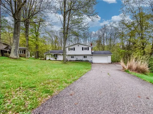 11235 Kimmeridge Trl, Newbury, OH 44065