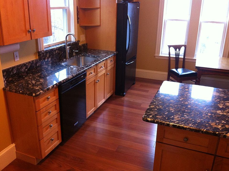 2nd image of 11 Sunnyside St