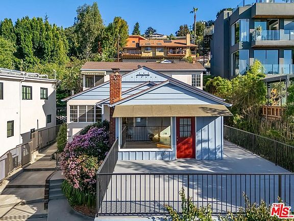 2nd image of 2106 Rockford Rd