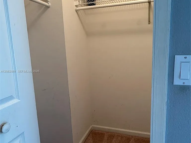 2435 SE 7th Pl — Photo 26