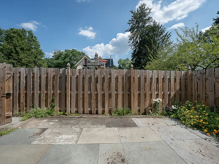 116 Montrose Ave #H — Photo 42