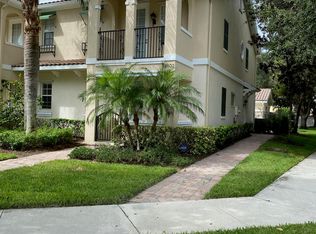 3802 Greenway Dr, Jupiter, FL 33458