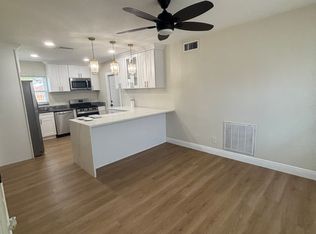 8718 94th St, Seminole, FL 33777