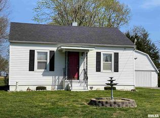 102 Liebengood Rd, Mount Vernon, IL 62864