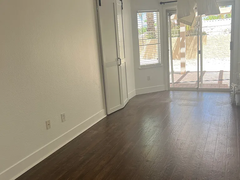 9520 Mountainair Ave — Photo 13