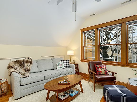 2nd image of 3617 N Seeley Ave