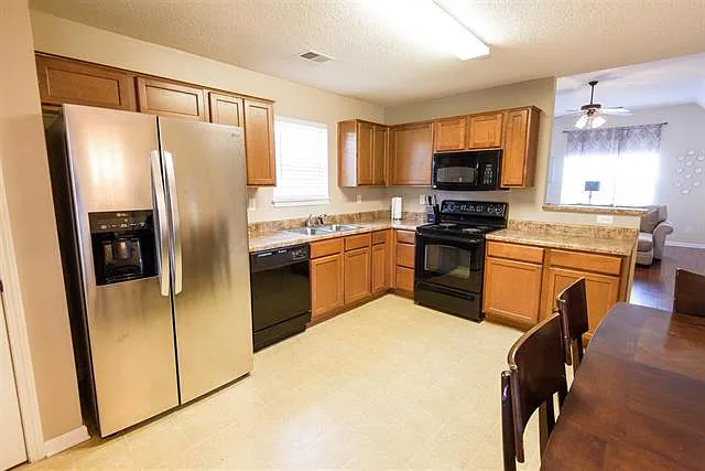 915 Carina Pass — Photo 4