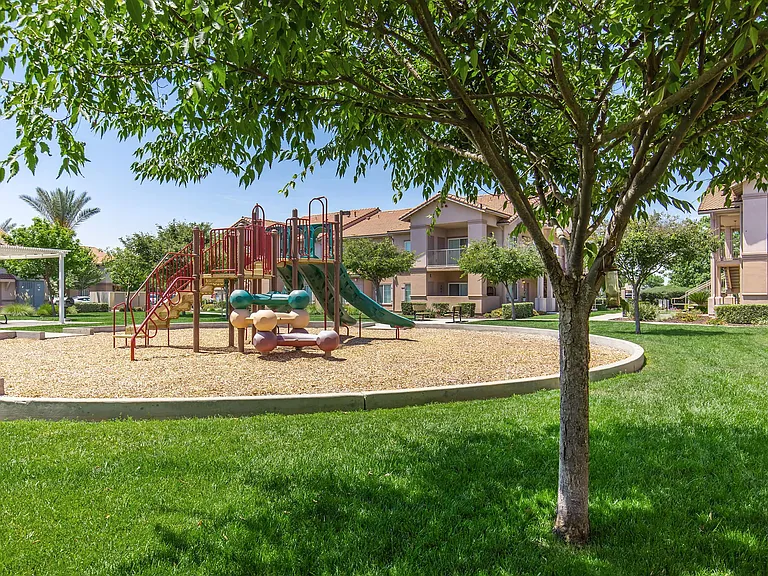 Centennial Place — Photo 15
