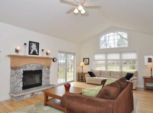 W52N601 Cedar Reserve Cir, Cedarburg, WI 53012