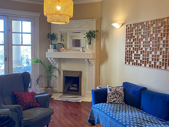 Living room with gas fireplace