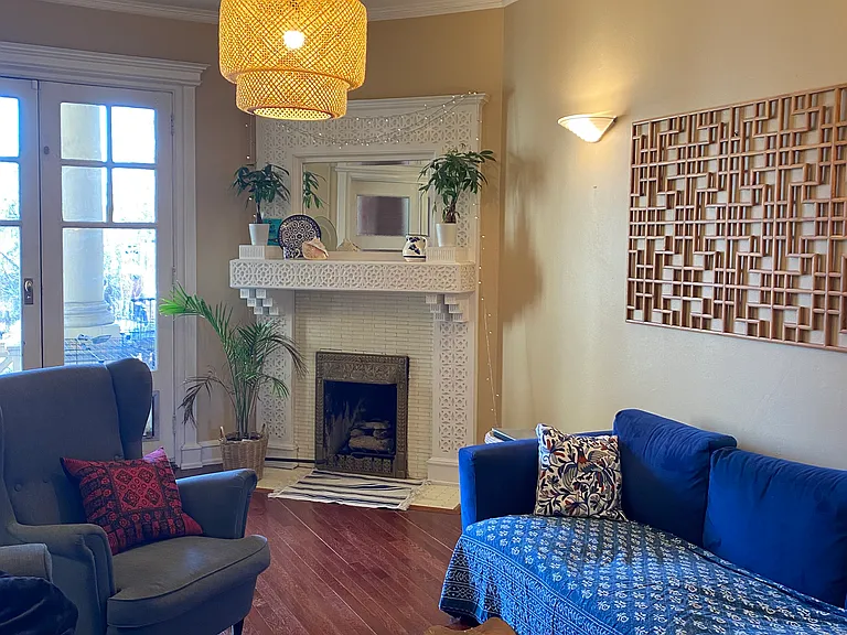 Living room with gas fireplace