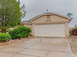 633 Valley Meadows Dr NE, Rio Rancho, NM 87144