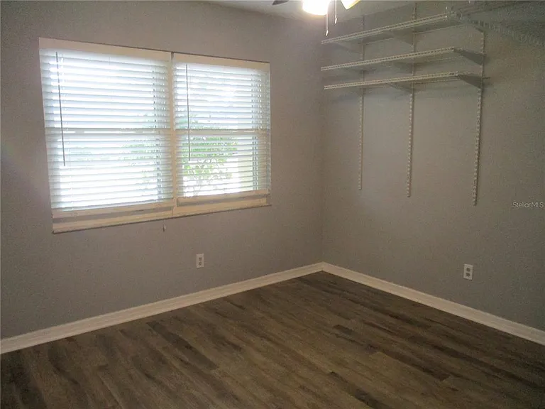 2124 Hailstone Cir — Photo 11