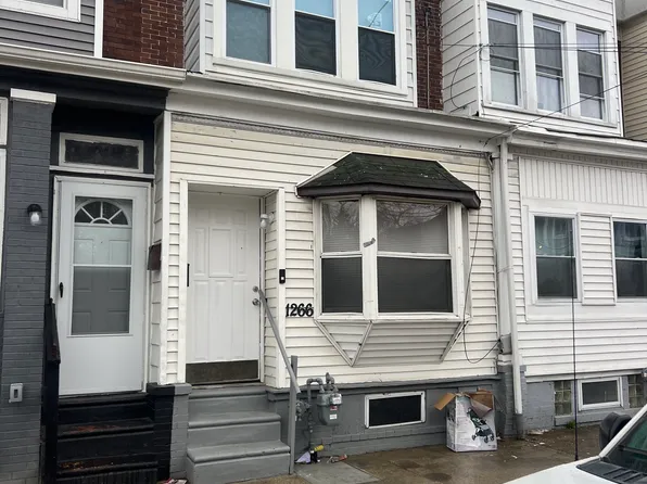 1266 Carl Miller Blvd, Camden, NJ 08104