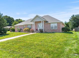 2715 S Jonathan Ave, Springfield, MO 65807