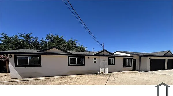 4 bed, 2300 sqft, $2,595 — Photo 2