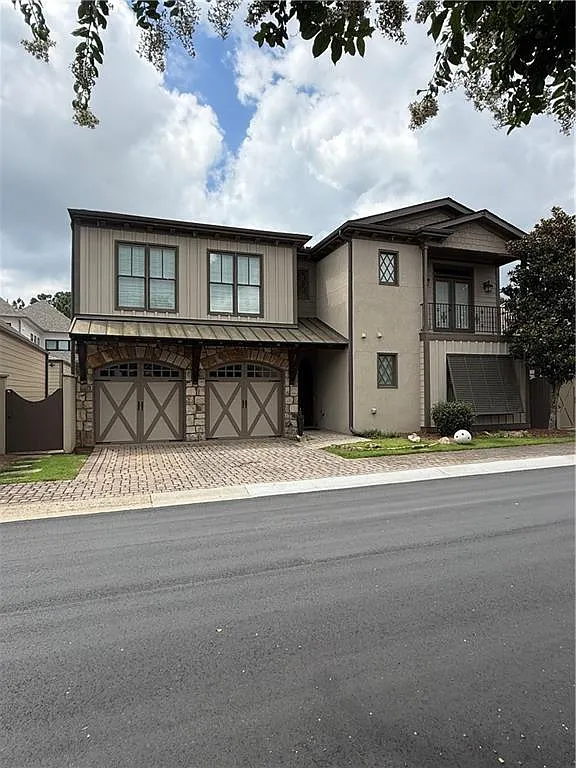4 bed, 3.0 bath, 2564 sqft, $3,350 — Photo 1