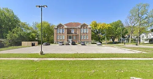 314 Randolph St E #107 Photo 1