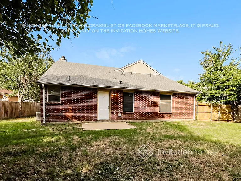 823 Yellowstone Dr — Photo 17