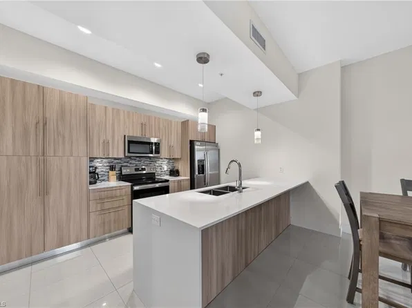 15901 Royal Pointe LN #405, FORT MYERS, FL 33908
