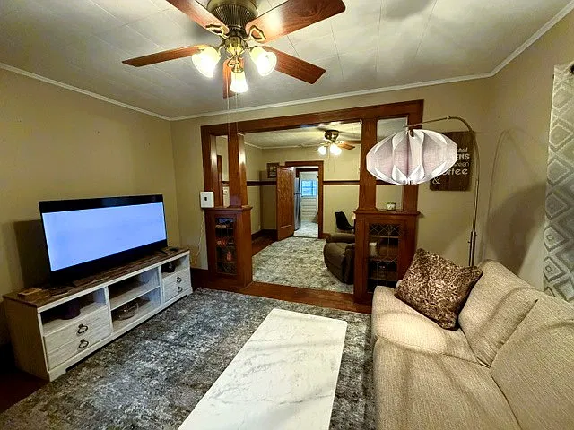 147 N Crescent Dr — Photo 4