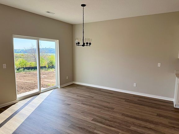 5th image of 1888 Aster Ct