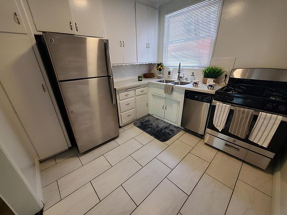 3rd image of 1755 E 2nd St APT 2