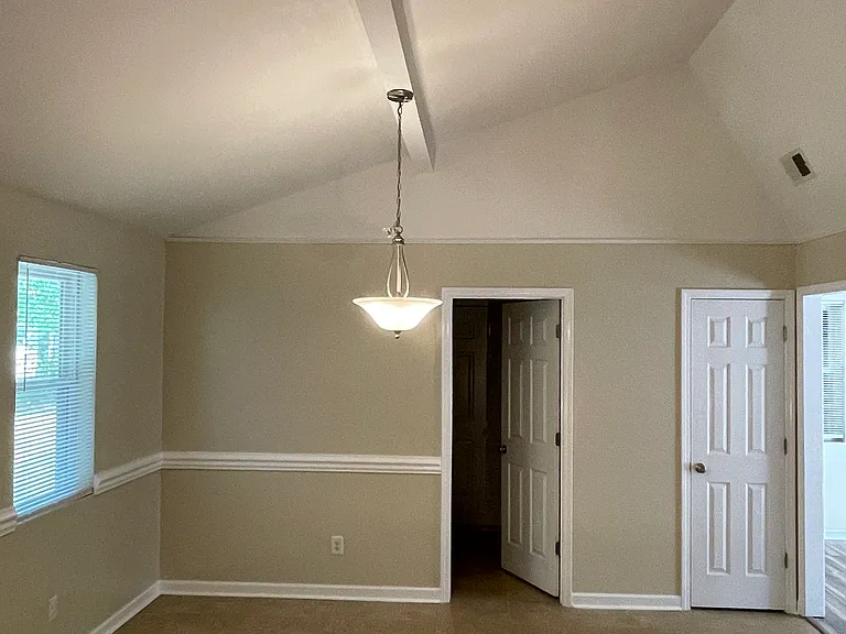 2302 Woodsman Dr — Photo 8