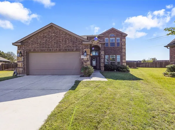 1441 Red River Dr, Aubrey, TX 76227