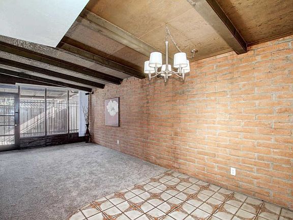 3rd image of 3056 N 32nd St Unit 343