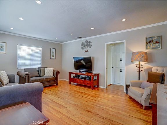 2nd image of 5923 Reva St