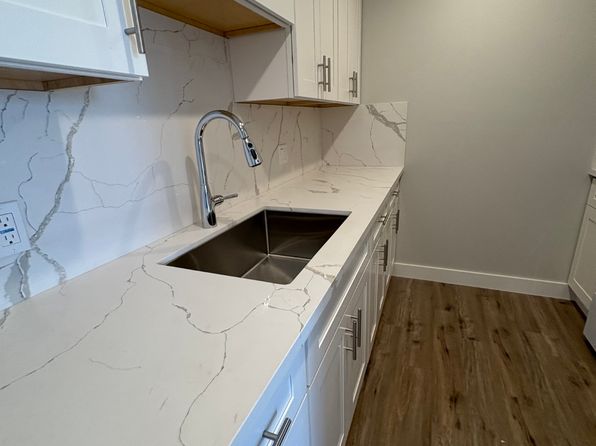 841 Solano Ave APT 3